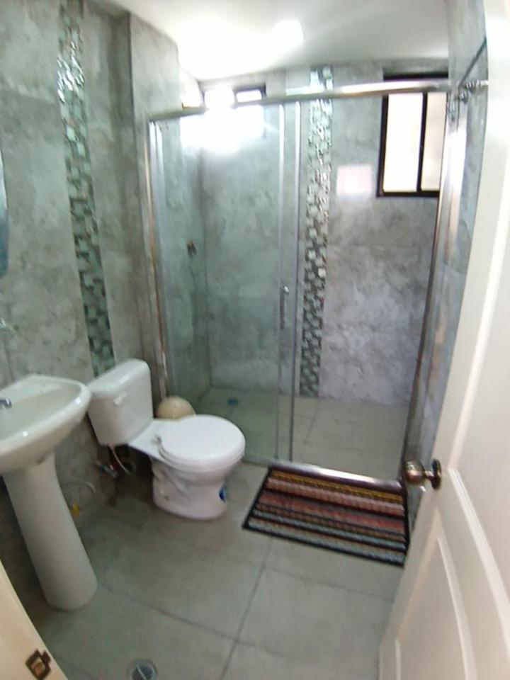 Hostal Atlantis Quito Exterior foto